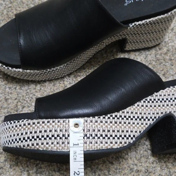 Corkys Wedge, Size 9 - Picture 6 of 11